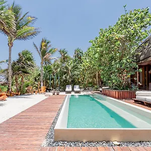 Anana Casa Cantarena Villa Tulum